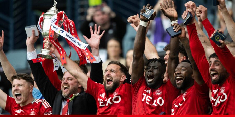 Aberdeen lift the Scottish Cup
